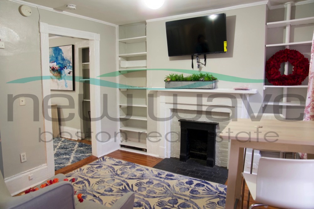 2 Champney Pl, Beacon Hill