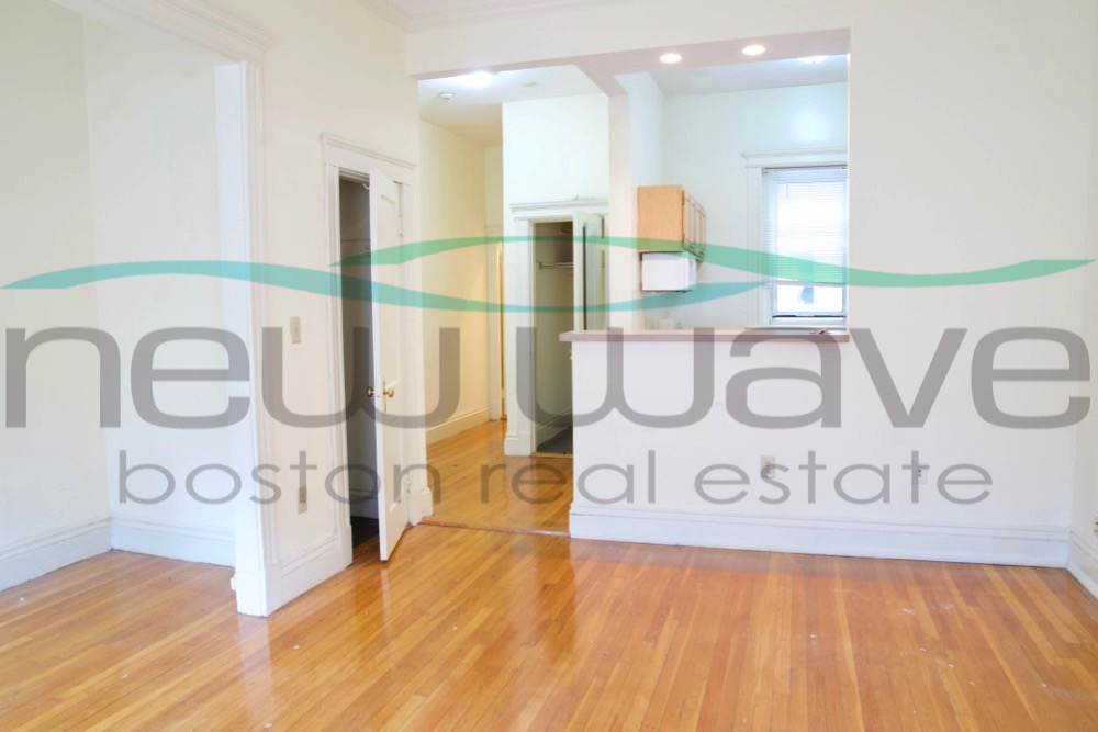 120 Peterborough St, Fenway