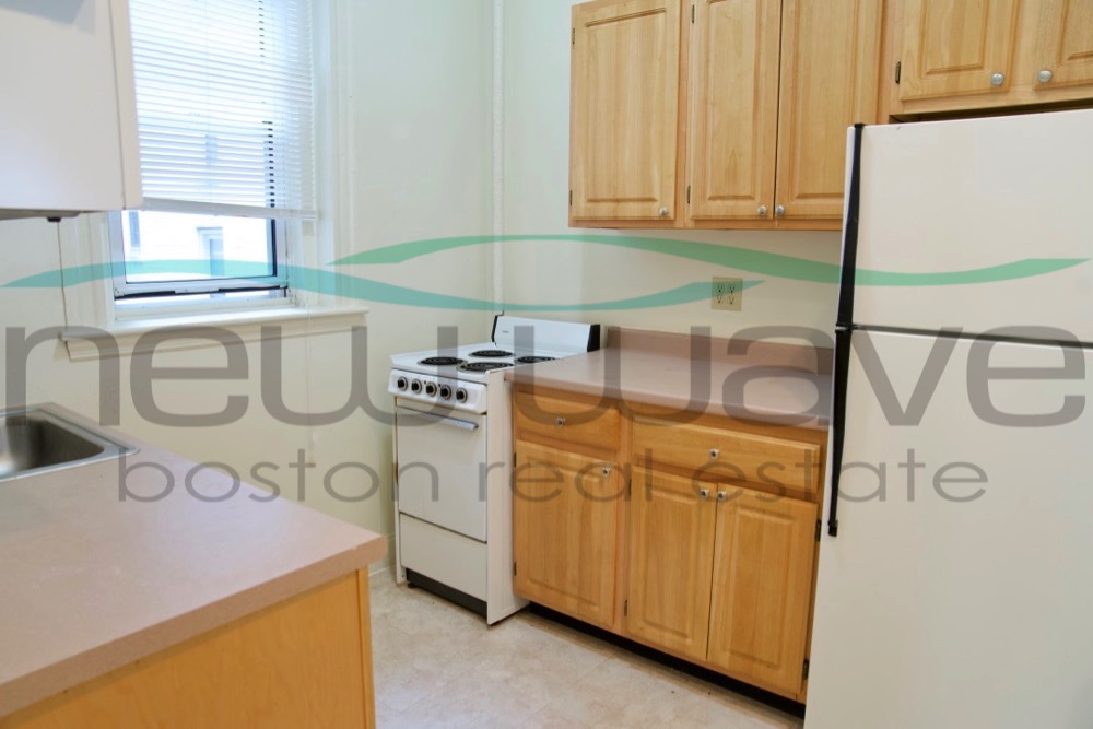 120 Peterborough St, Fenway