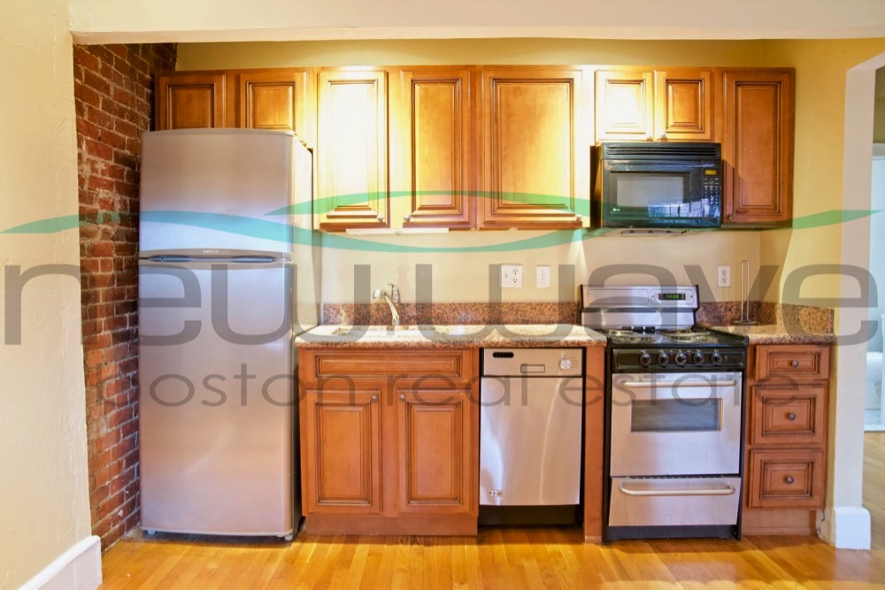 48 Hereford St, Back Bay