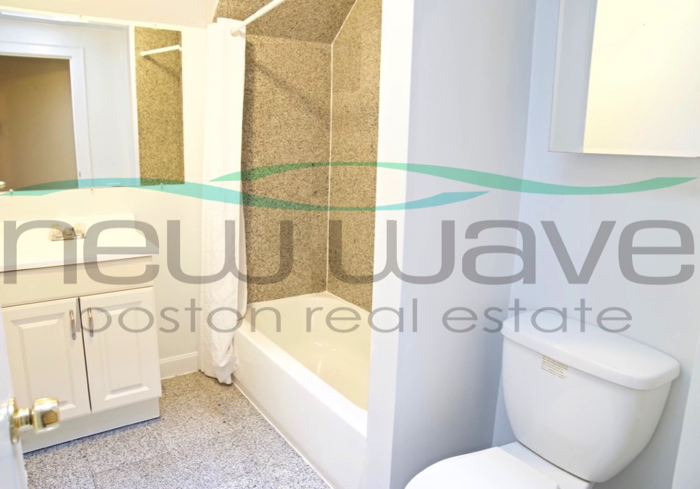 48 Hereford St, Back Bay