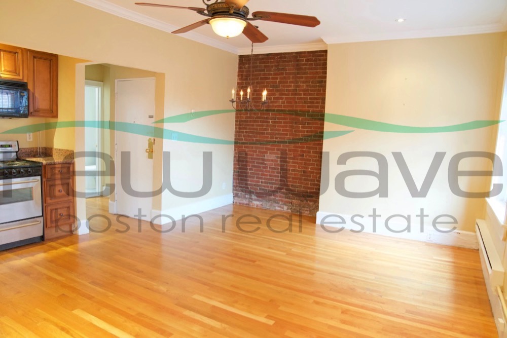 48 Hereford St, Back Bay