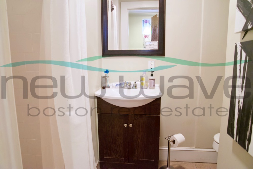 435 Hanover St, North End