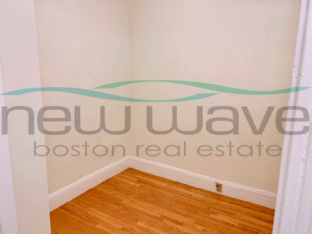 1 bed, 1 bath apartment for rent at 171 Hemenway St Unit 25, Fenway — photo 2 of 9