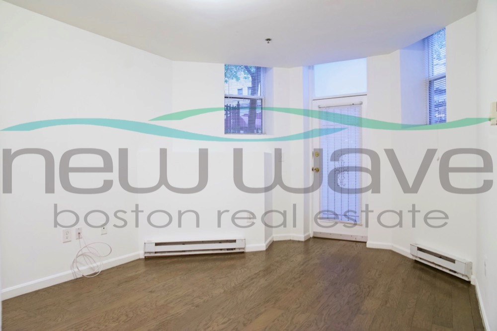 24 Queensberry St, Fenway