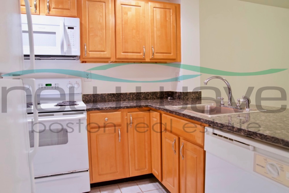 24 Queensberry St, Fenway