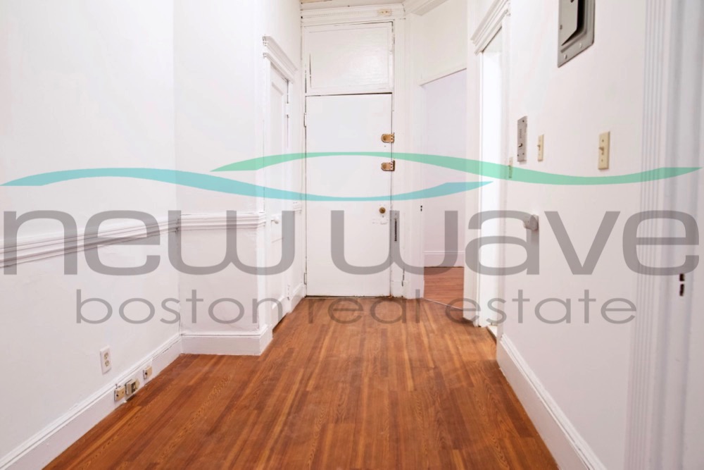 28 Westland Ave, Fenway