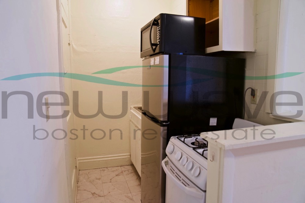 16 Queensberry St, Fenway