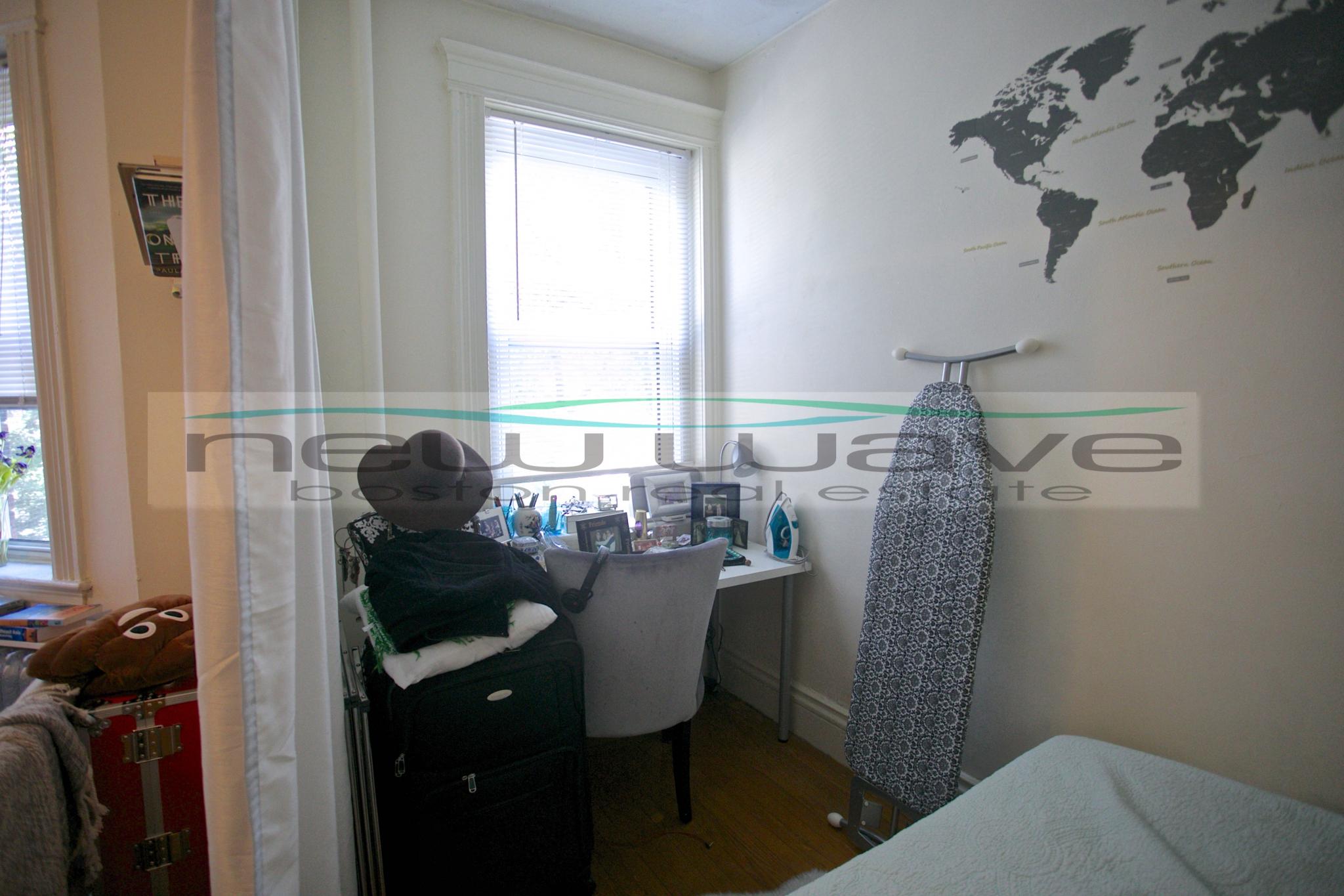 16 Queensberry St, Fenway