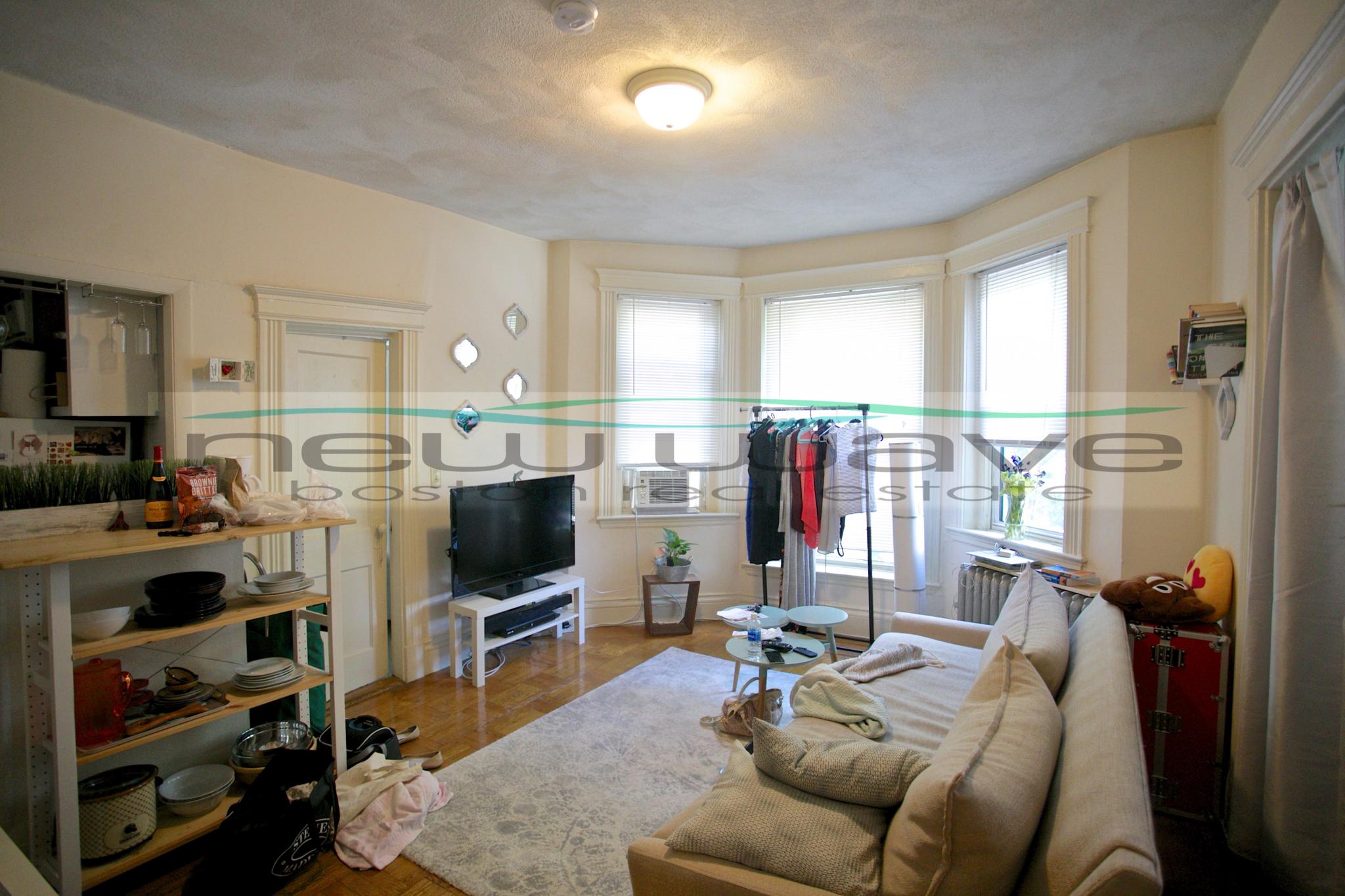 16 Queensberry St, Fenway