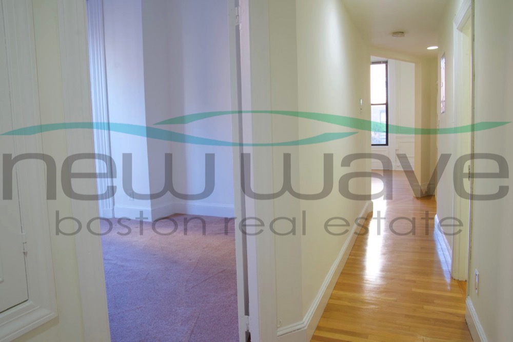 304 Berkeley St, Back Bay