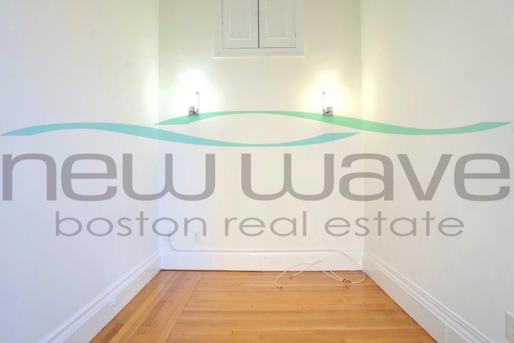 304 Berkeley St, Back Bay