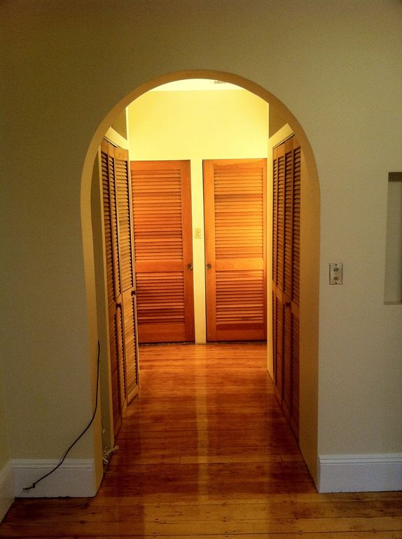 4 bed, 3 bath apartment for rent at 270 Parker Hill Ave Unit 2, Mission Hill — photo 10 of 11
