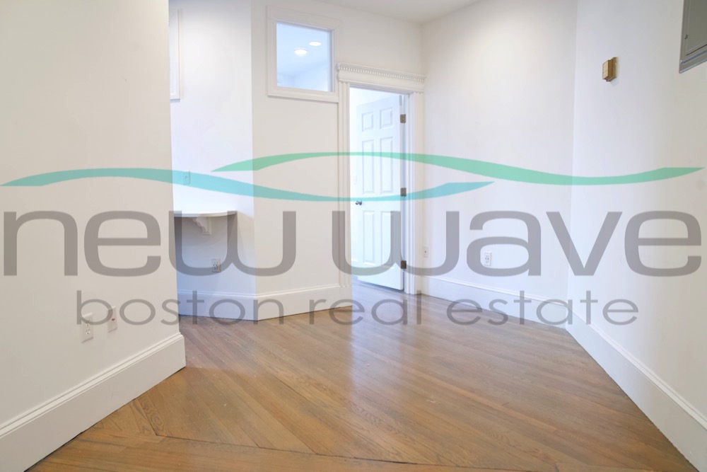 11 Queensberry St, Fenway