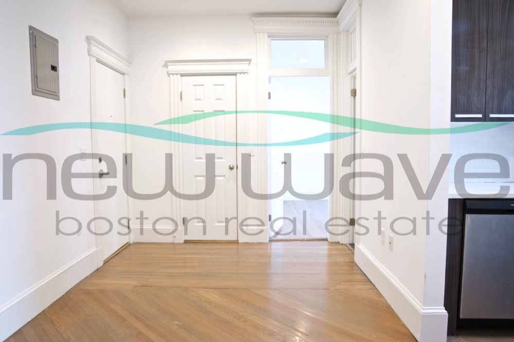 11 Queensberry St, Fenway