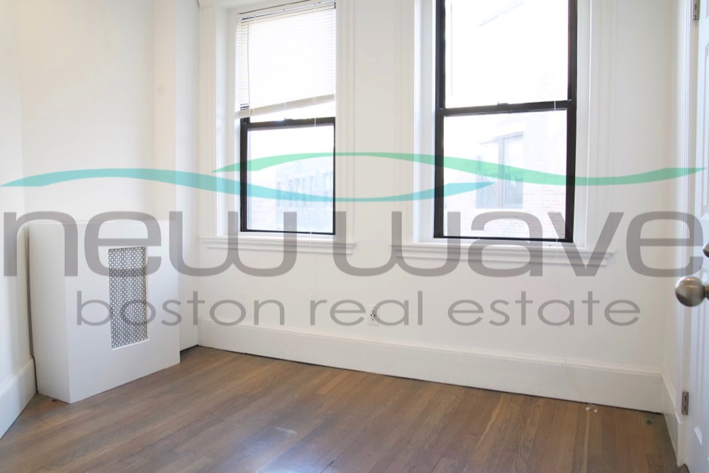 11 Queensberry St, Fenway