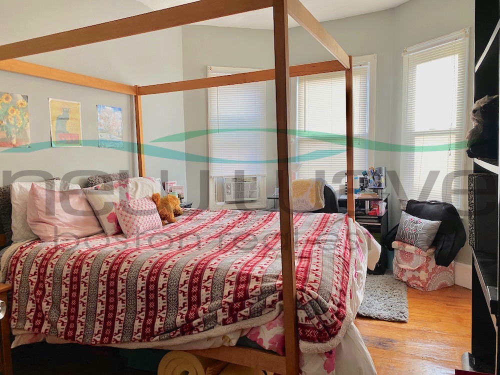 4 bed, 1 bath apartment for rent at 814 Parker St Unit 3, Mission Hill — photo 7 of 11