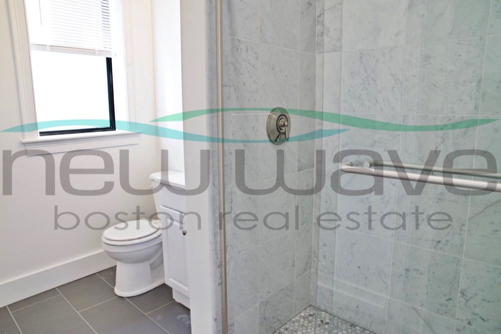 11 Queensberry St, Fenway