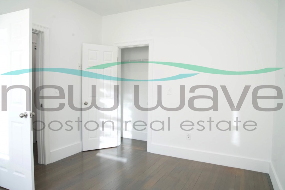 11 Queensberry St, Fenway