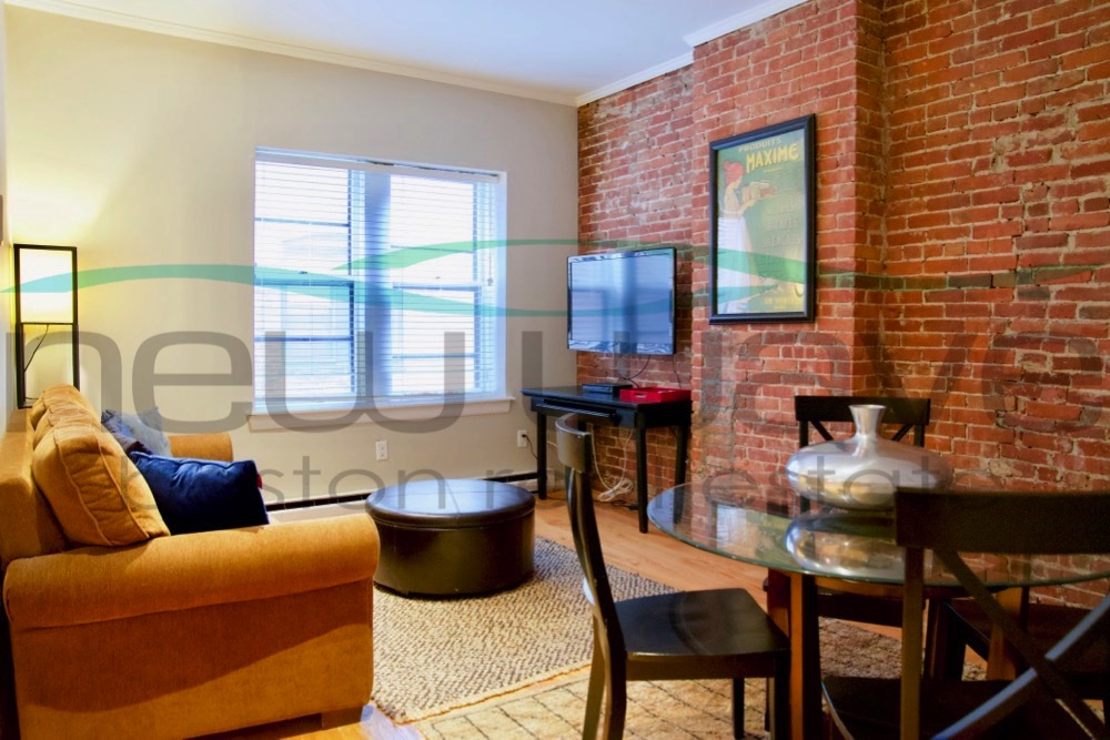 17 Garrison St, Back Bay