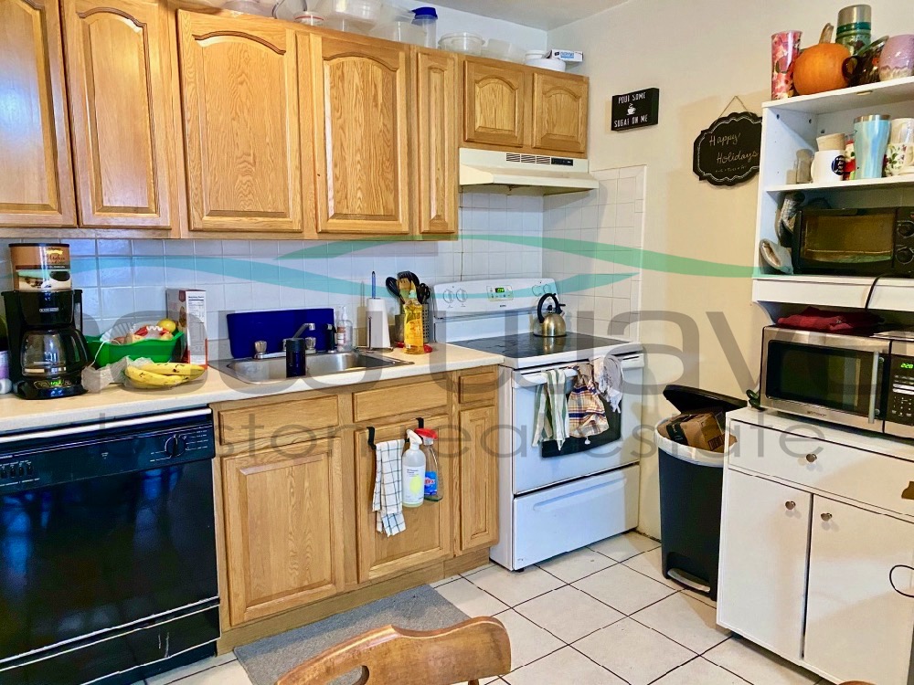 104 Hammond St, South End