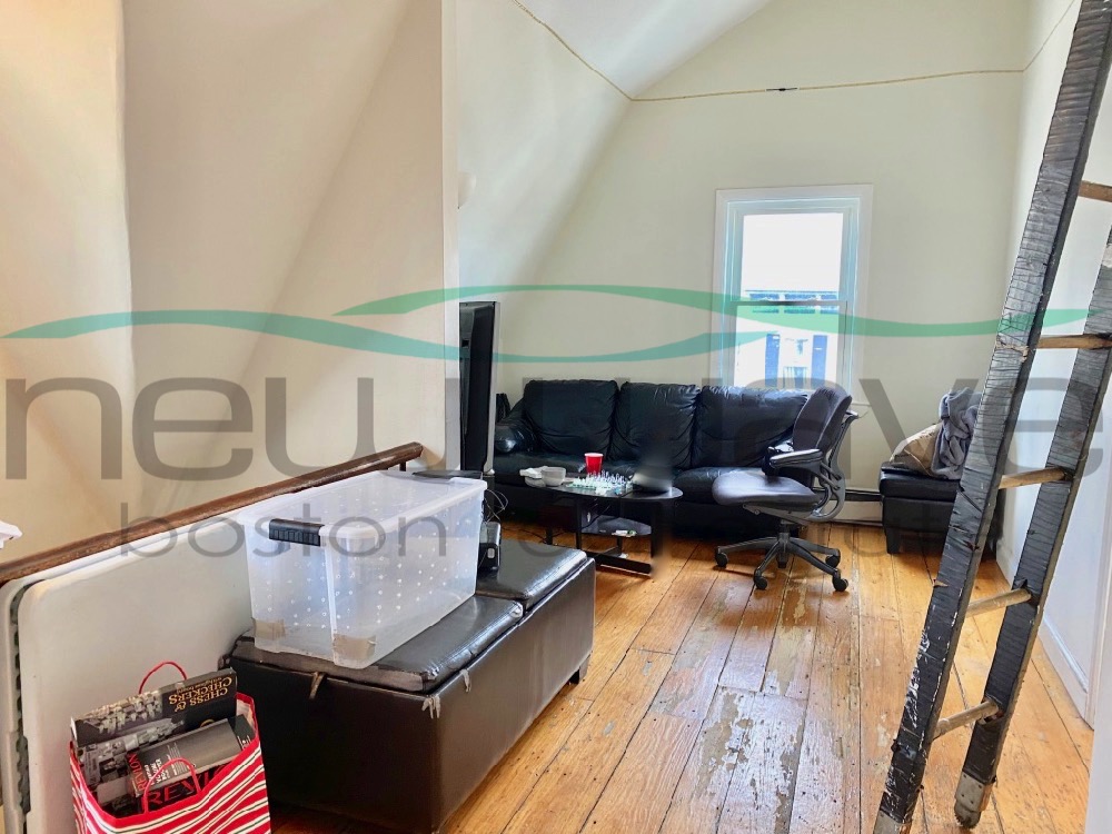 839 Parker St, Mission Hill