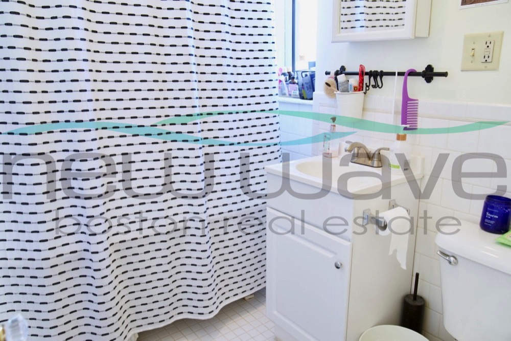 104 Queensberry St, Fenway