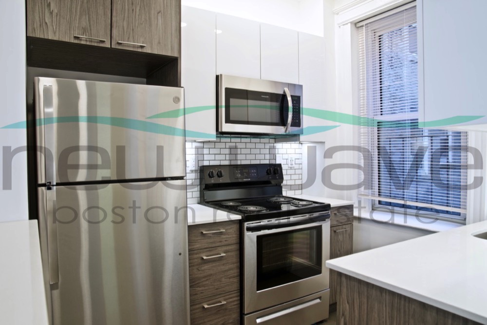 28 Queensberry St, Fenway