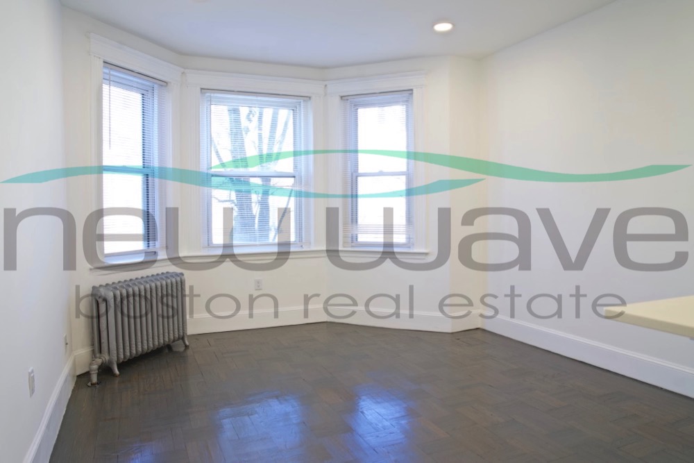 28 Queensberry St, Fenway