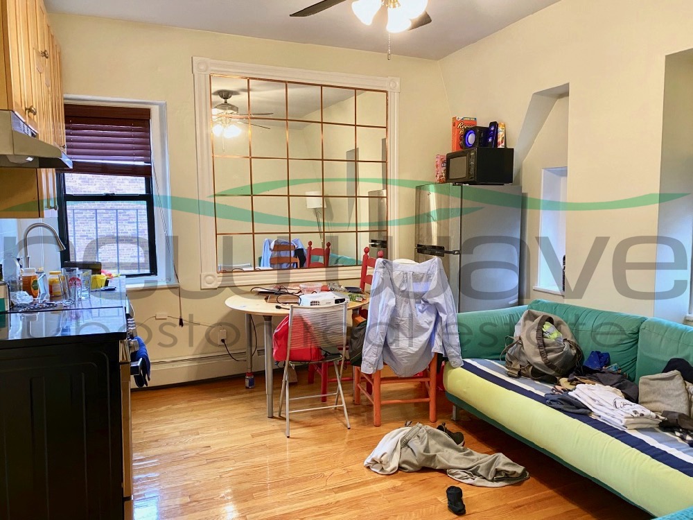 14 Cumberland St, Back Bay