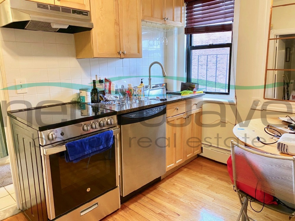 14 Cumberland St, Back Bay