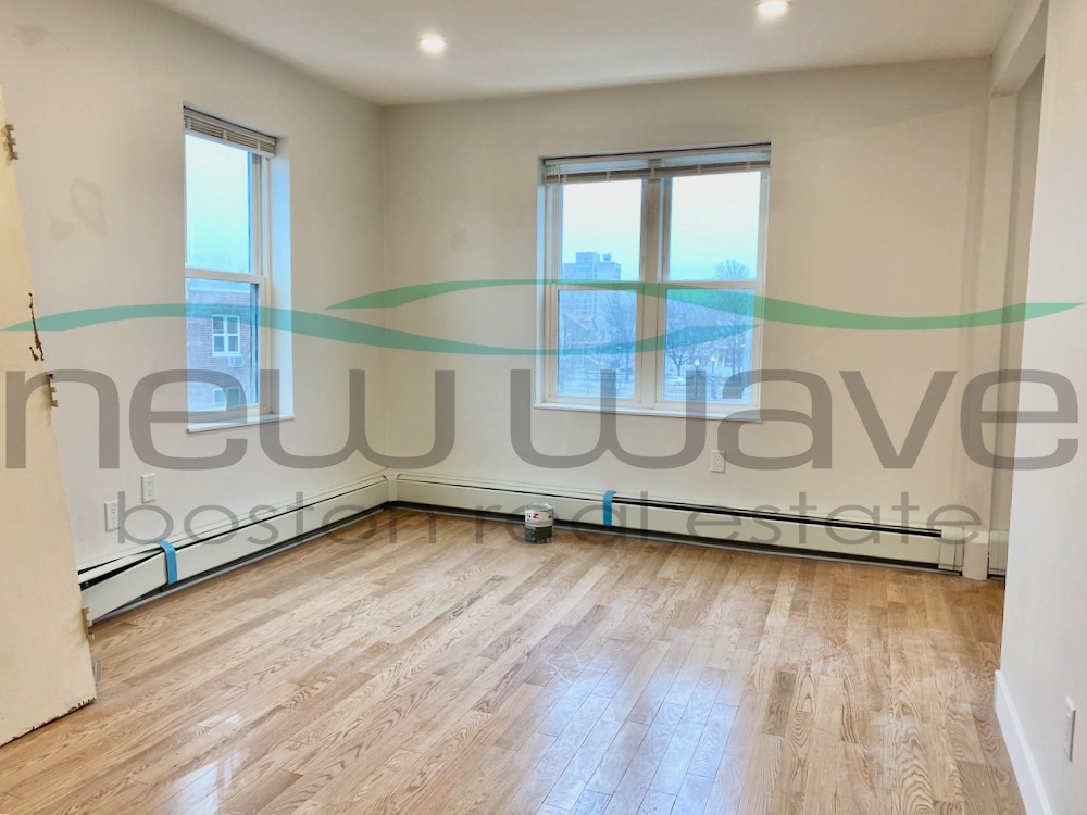 1 bed, 1 bath apartment for rent at 2 Greenwich St Unit 3, South End