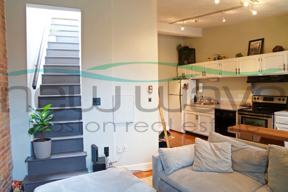 61 Salem St, North End