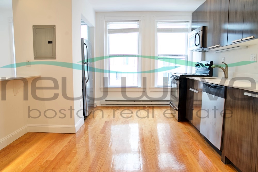 127 Saint Botolph St, Back Bay