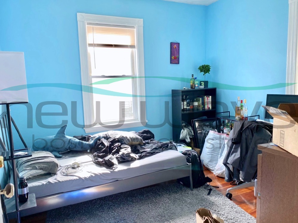 4 bed, 1 bath apartment for rent at 12 Bucknam St Unit 3, Mission Hill — photo 6 of 9