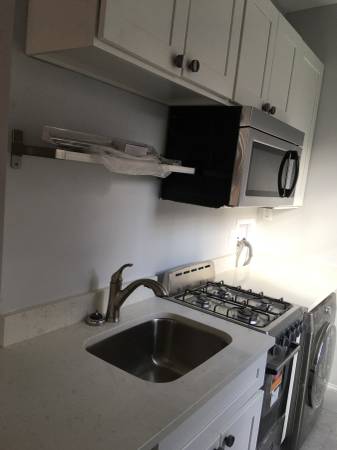 2 bed, 1 bath apartment for rent at 81 West Cedar St Unit 32, Beacon Hill — photo 4 of 13