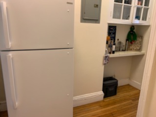 1 bed, 1 bath apartment for rent at 130 Newbury St Unit 3rd Floor, Back Bay — photo 5 of 14