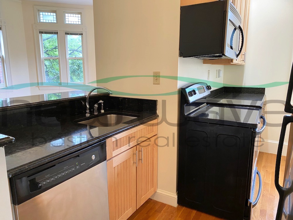 195 Commonwealth Ave, Back Bay