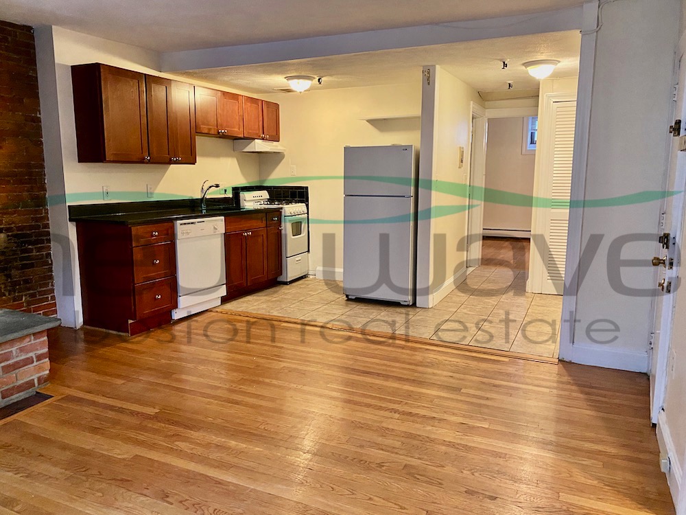 16 Hereford St, Back Bay