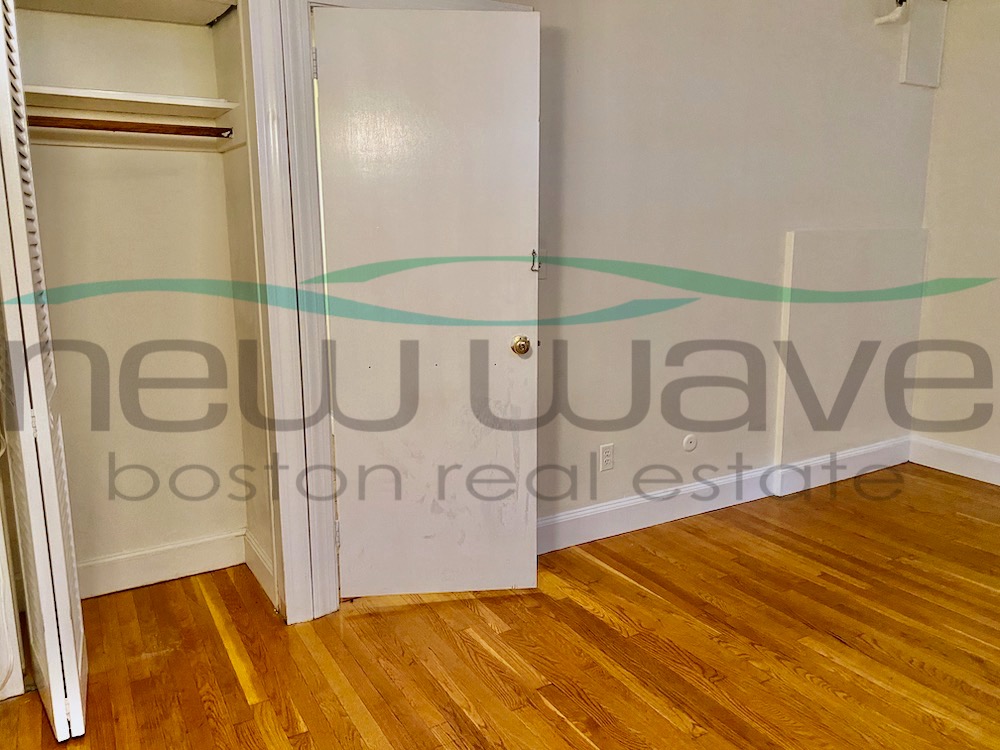 16 Hereford St, Back Bay