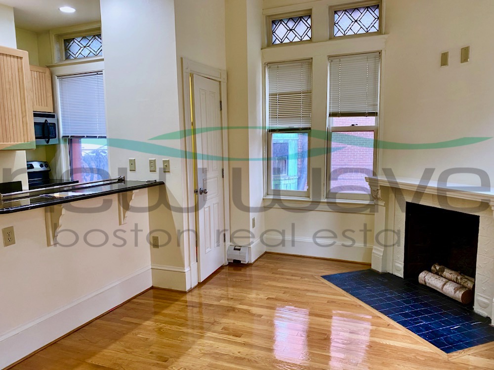 195 Commonwealth Ave, Back Bay