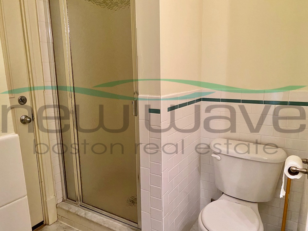 195 Commonwealth Ave, Back Bay