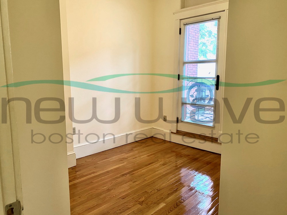 195 Commonwealth Ave, Back Bay