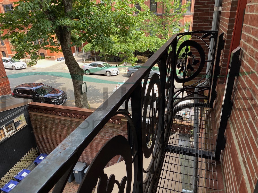 195 Commonwealth Ave, Back Bay