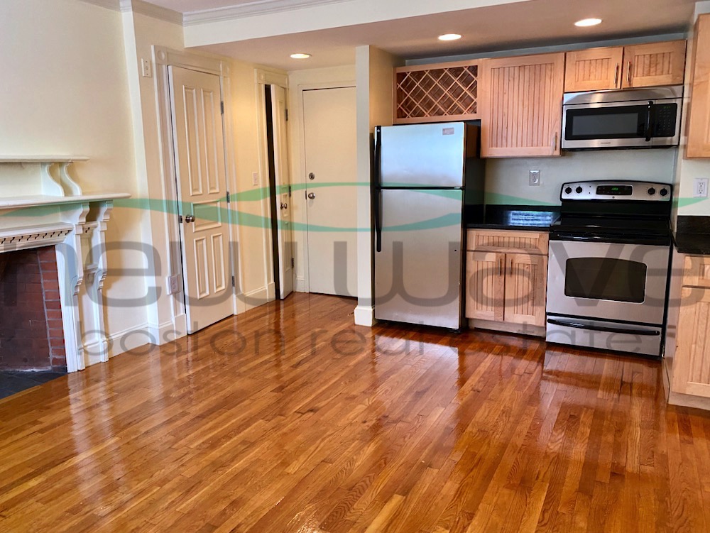 195 Commonwealth Ave, Back Bay