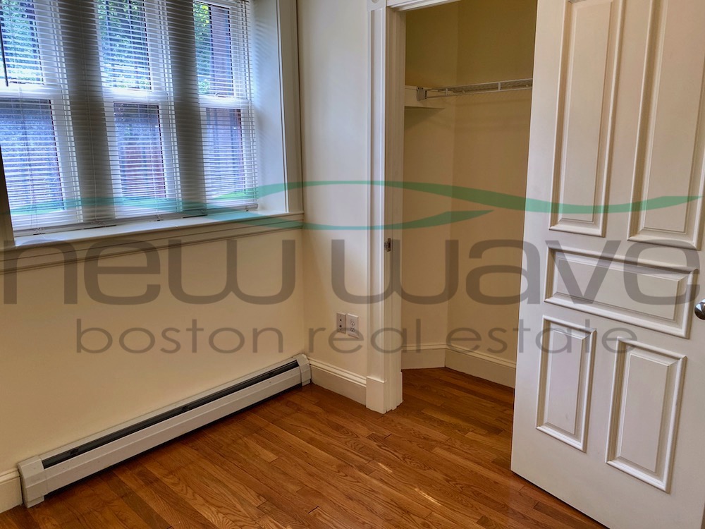 195 Commonwealth Ave, Back Bay