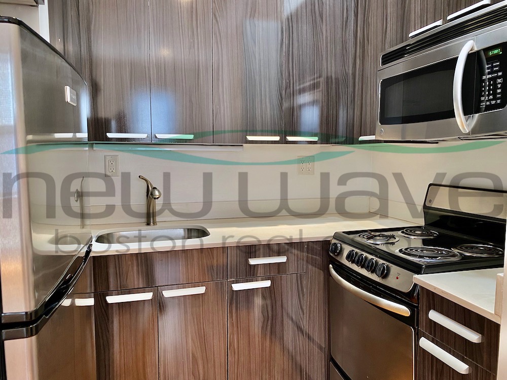 254 Newbury St, Back Bay