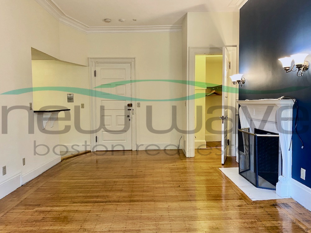 379 Commonwealth Ave, Back Bay