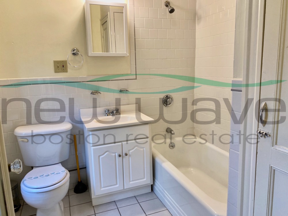 379 Commonwealth Ave, Back Bay