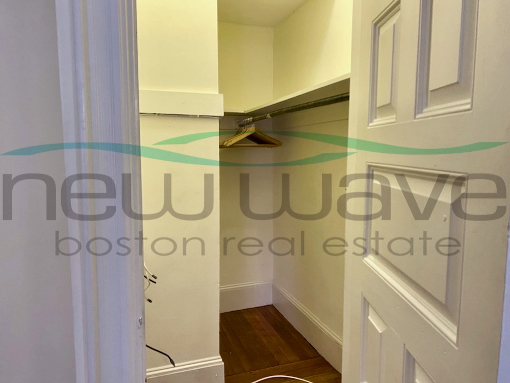 379 Commonwealth Ave, Back Bay